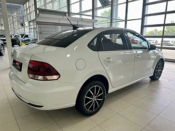 Volkswagen Polo, 2019г., передний привод, автомат
