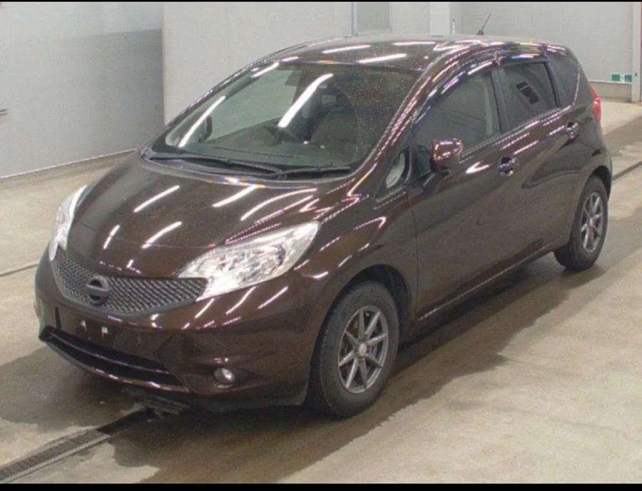 Nissan Note, 2015г., передний привод, вариатор