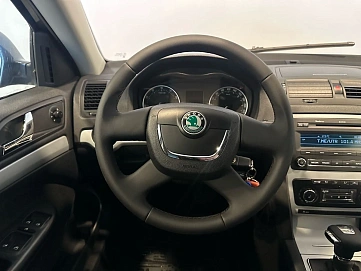 Skoda Octavia, 2011г, передний привод, автомат