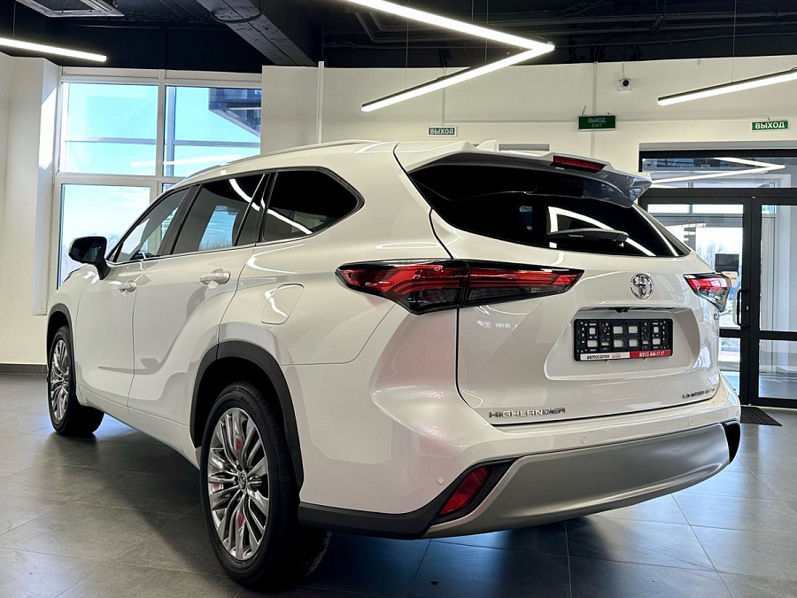 Toyota Highlander, 2025г., полный привод, автомат