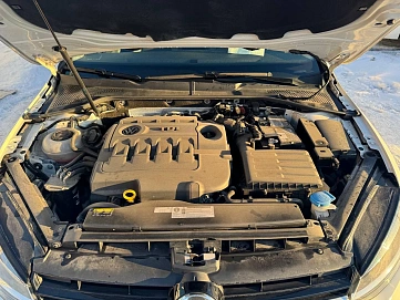 Volkswagen Golf, 2019г, передний привод, механика