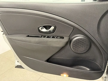 Renault Megane, 2011г, передний привод, автомат