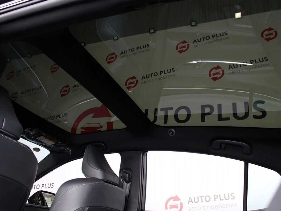 Toyota Camry, 2026г., передний привод, вариатор