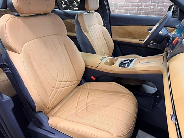 Geely Galaxy Starship 7, 2025г, передний привод, робот