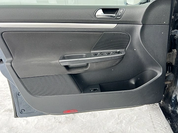 Volkswagen Jetta, 2009г, передний привод, механика