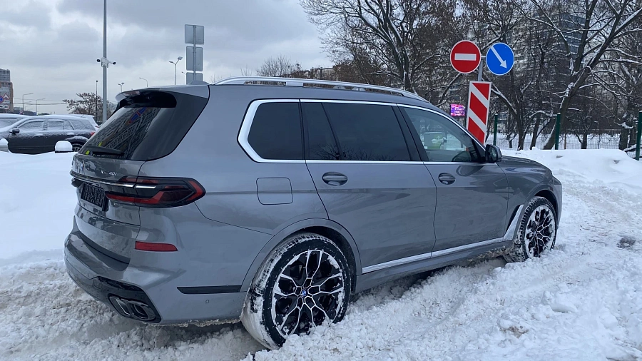 BMW X7, 2023г., полный привод, автомат