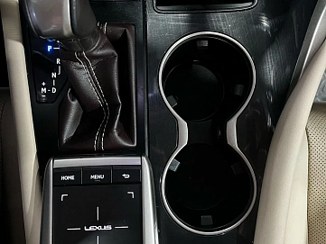 Lexus RX, 2019г, полный привод, автомат