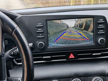 Hyundai Elantra, 2021г, передний привод, автомат