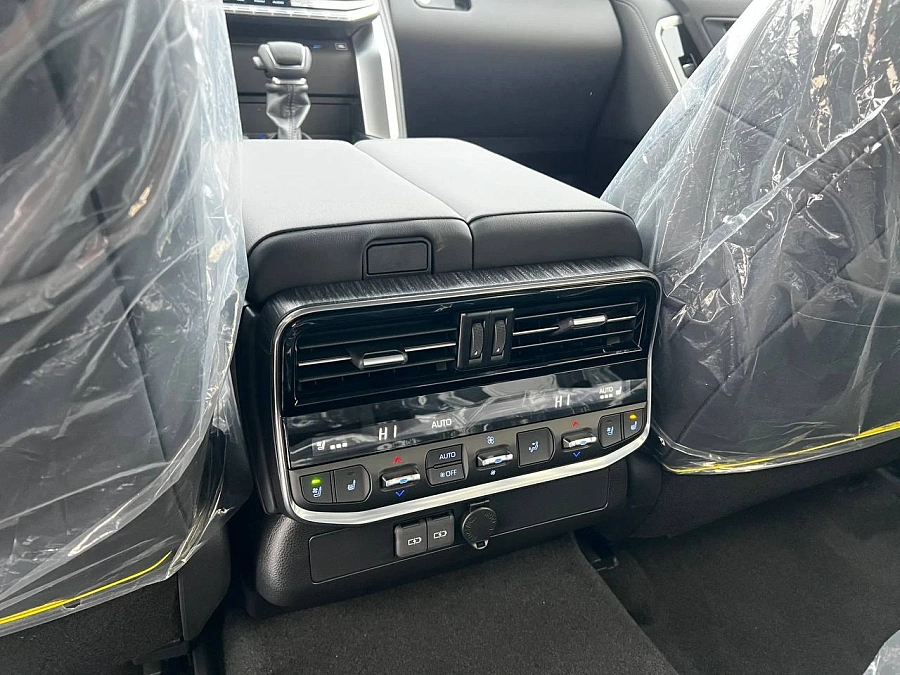 Toyota Land Cruiser, 2024г., полный привод, автомат
