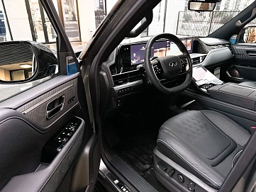 Infiniti QX80, 2025г, полный привод, автомат