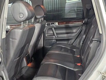 Volkswagen Touareg, 2008г, полный привод, автомат