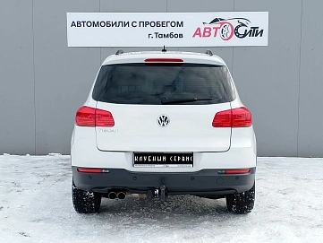 Volkswagen Tiguan, 2014г, передний привод, робот