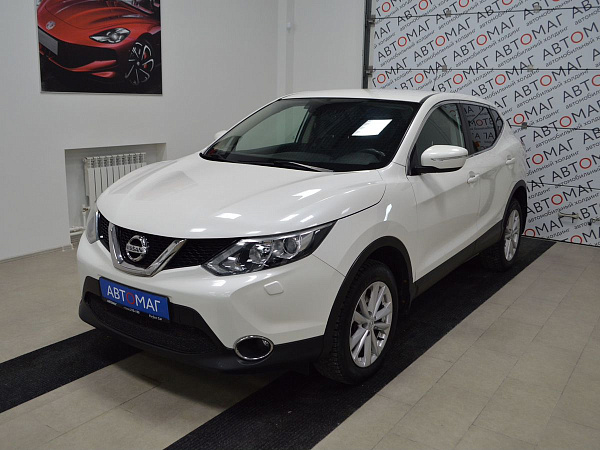 Nissan Qashqai, 2014г., передний привод, вариатор