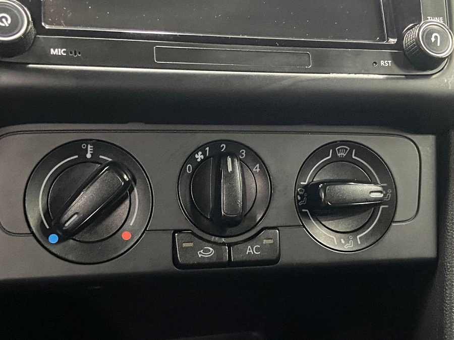 Volkswagen Polo, 2014г., передний привод, механика