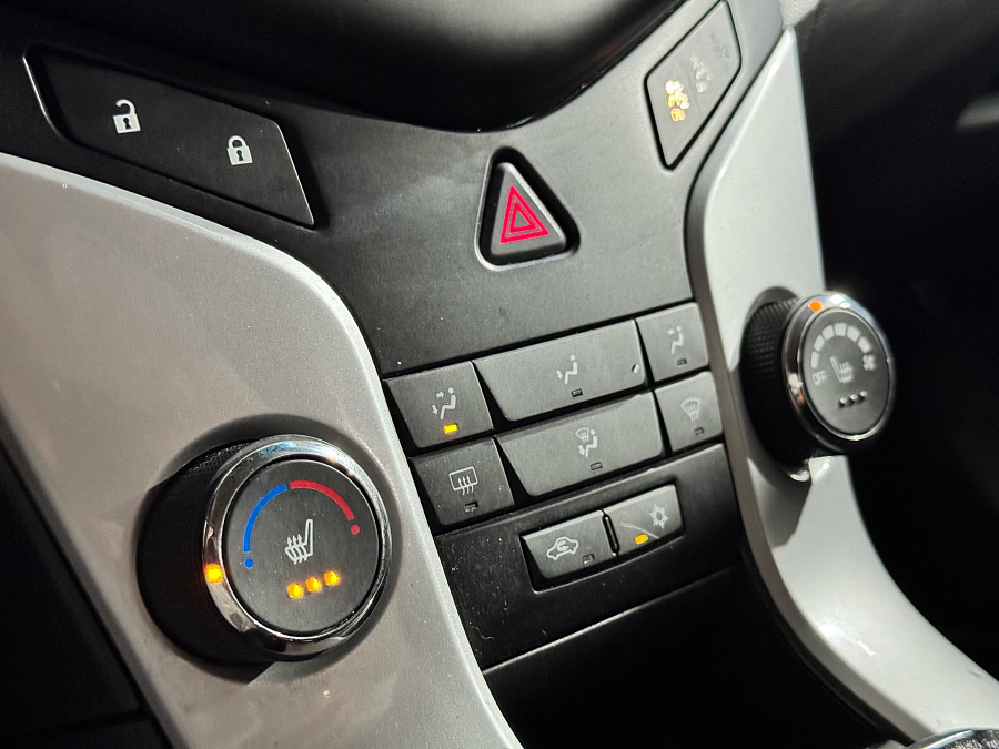 Chevrolet Cruze, 2014г., передний привод, механика
