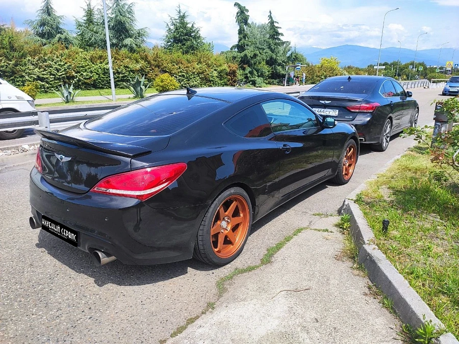 Hyundai Genesis Coupe, 2010г., задний привод, механика