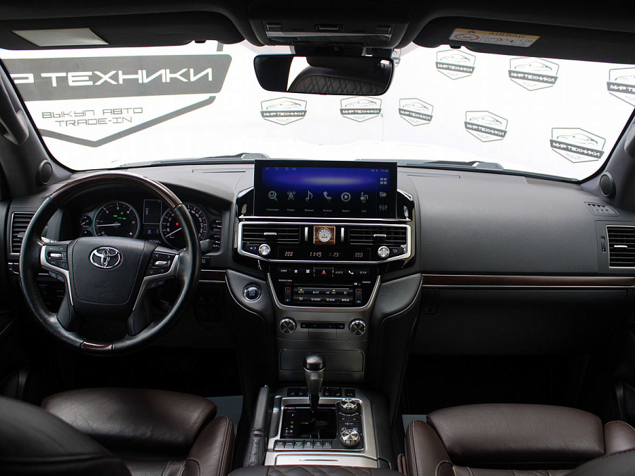 Toyota Land Cruiser, 2017г., полный привод, автомат