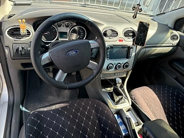 Ford Focus, 2008г., передний привод, механика