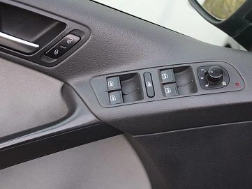 Volkswagen Tiguan, 2010г, полный привод, механика