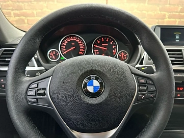 BMW 3 серии, 2018г, задний привод, автомат