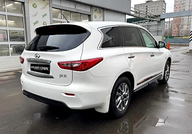 Infiniti JX, 2013г, полный привод, вариатор