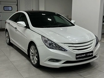 Hyundai Sonata, 2012г, передний привод, автомат