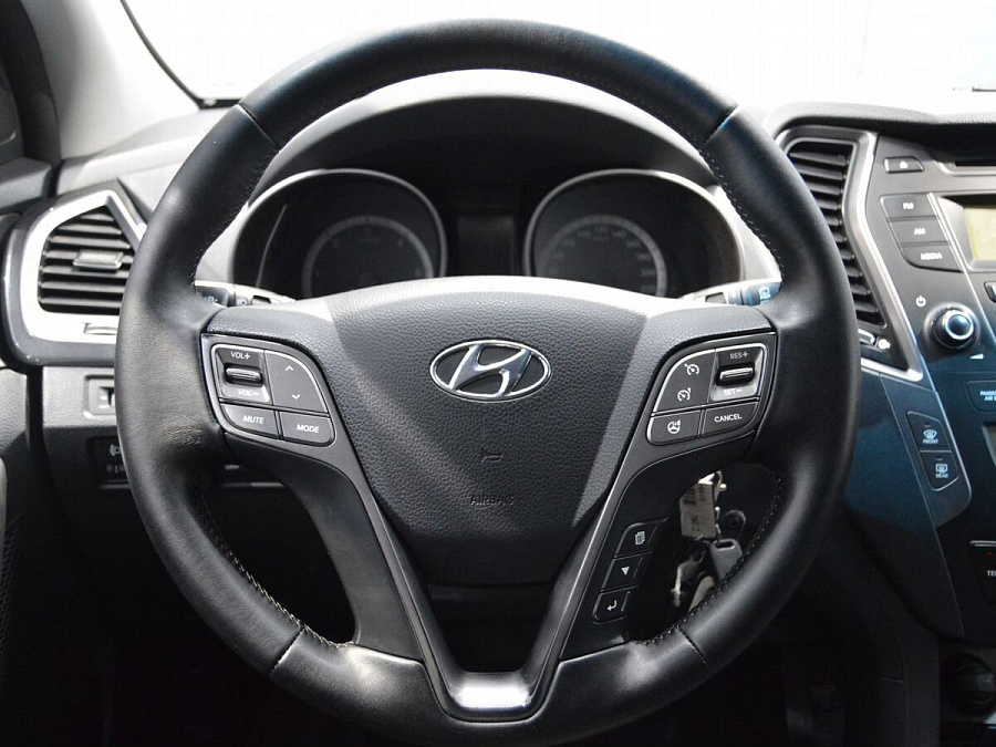 Hyundai Santa Fe, 2015г., полный привод, автомат