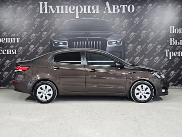 Kia Rio, 2015г, передний привод, автомат