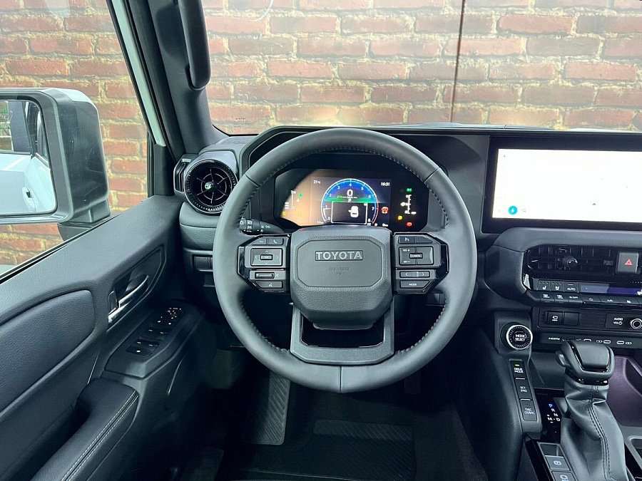 Toyota Land Cruiser Prado, 2024г., полный привод, автомат