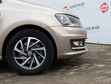 Volkswagen Polo, 2018г, передний привод, автомат