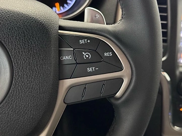 Jeep Grand Cherokee, 2013г, передний привод, автомат
