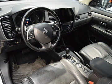 Mitsubishi Outlander, 2012г, полный привод, вариатор