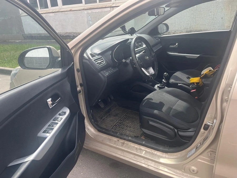 Kia Rio, 2013г., передний привод, механика