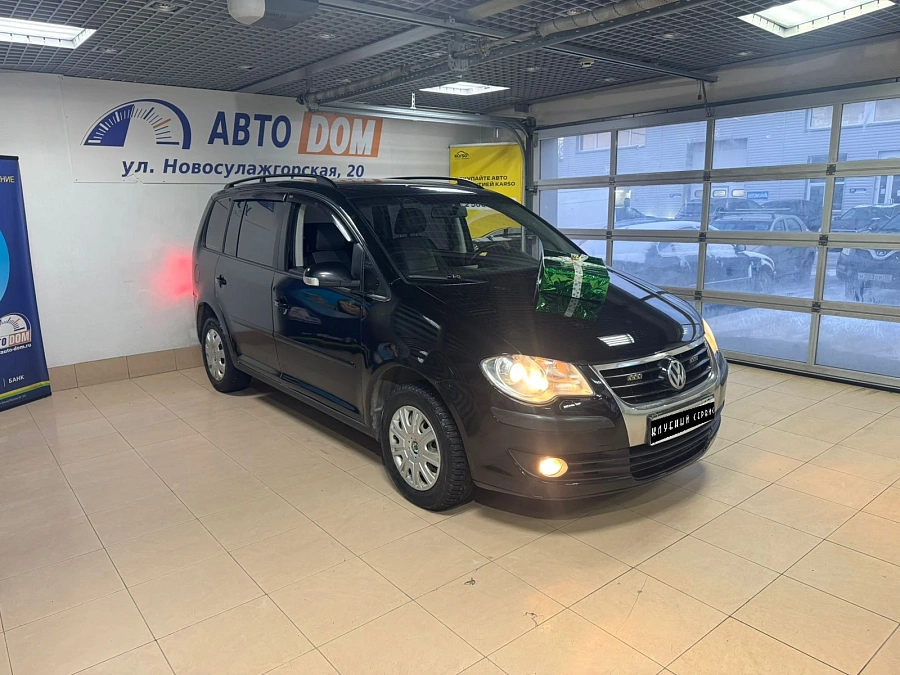 Volkswagen Touran, 2007г., передний привод, механика