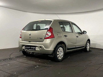 Renault Sandero, 2011г, передний привод, механика