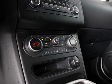 Nissan Qashqai, 2013г., передний привод, вариатор