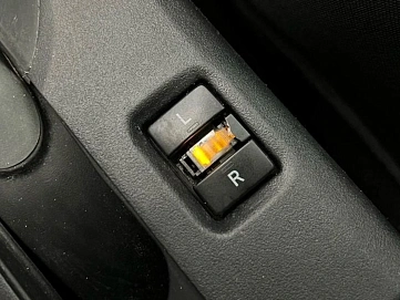 Toyota Auris, 2011г, передний привод, автомат