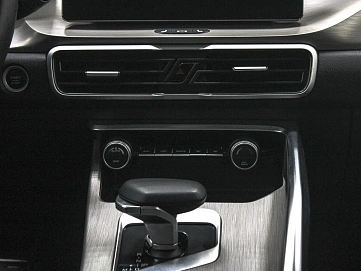 Geely Coolray, 2023г, передний привод, робот