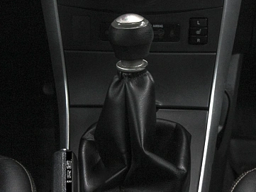 Toyota Corolla, 2012г, передний привод, механика