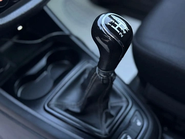 Lada (ВАЗ) Vesta, 2019г, передний привод, механика