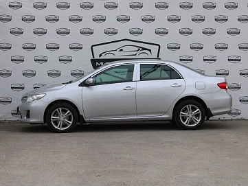 Toyota Corolla, 2012г, передний привод, автомат
