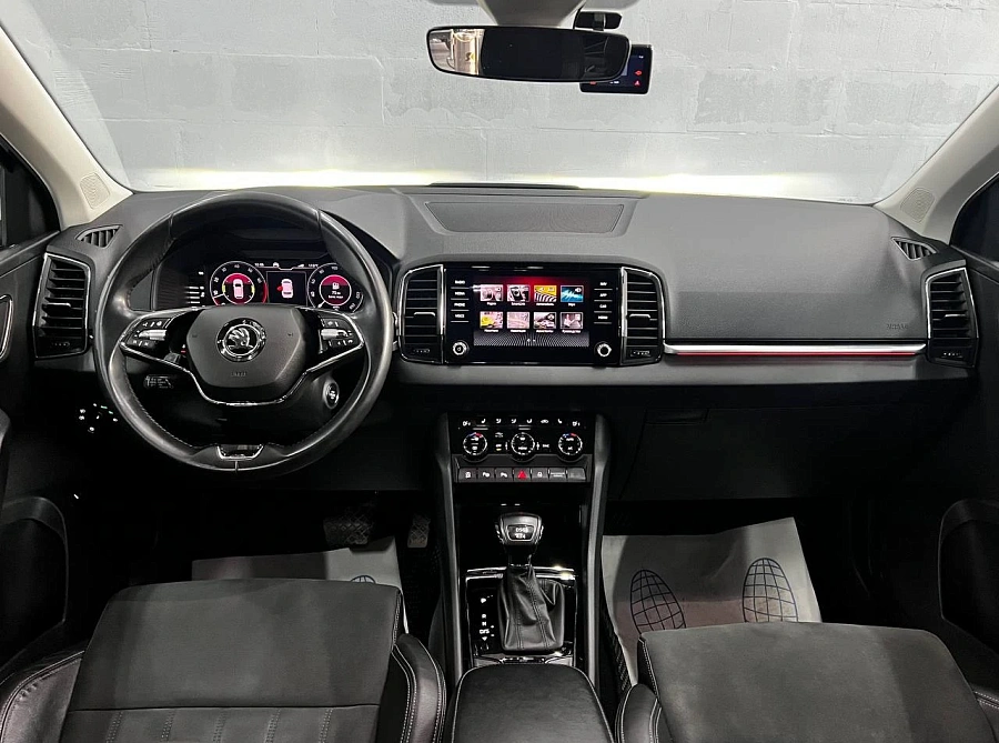 Skoda Karoq, 2021г., полный привод, робот