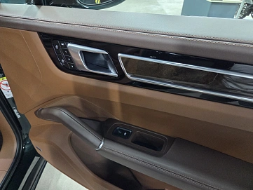 Porsche Cayenne, 2022г, полный привод, автомат