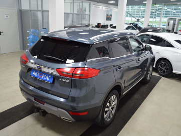 Geely Atlas, 2020г, передний привод, автомат