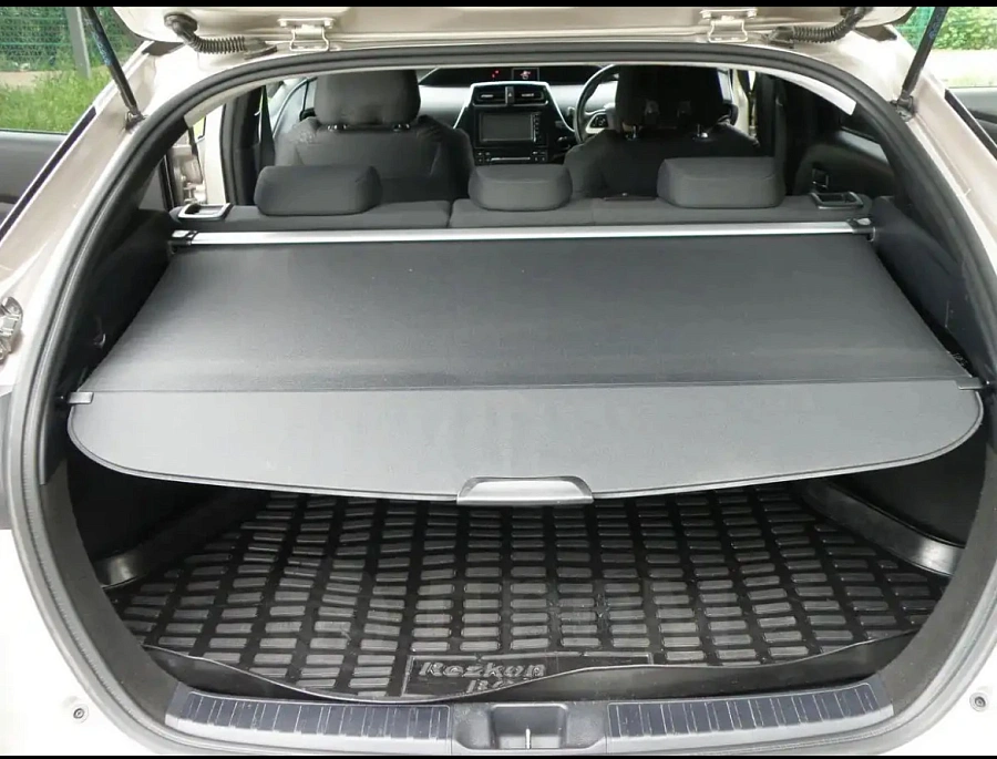 Toyota Prius, 2016г., передний привод, автомат