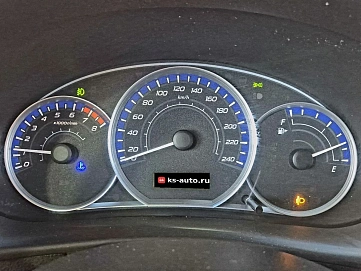 Subaru Forester, 2011г., полный привод, механика