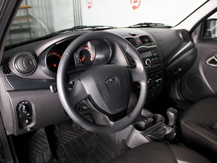 Lada (ВАЗ) Granta, 2023г., передний привод, механика