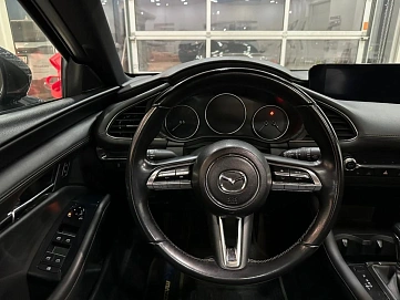 Mazda 3, 2021г, передний привод, автомат