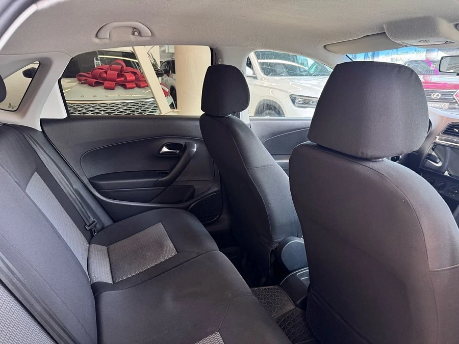 Volkswagen Polo, 2012г., передний привод, механика