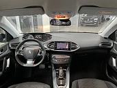 Peugeot 308, 2020г., передний привод, автомат
